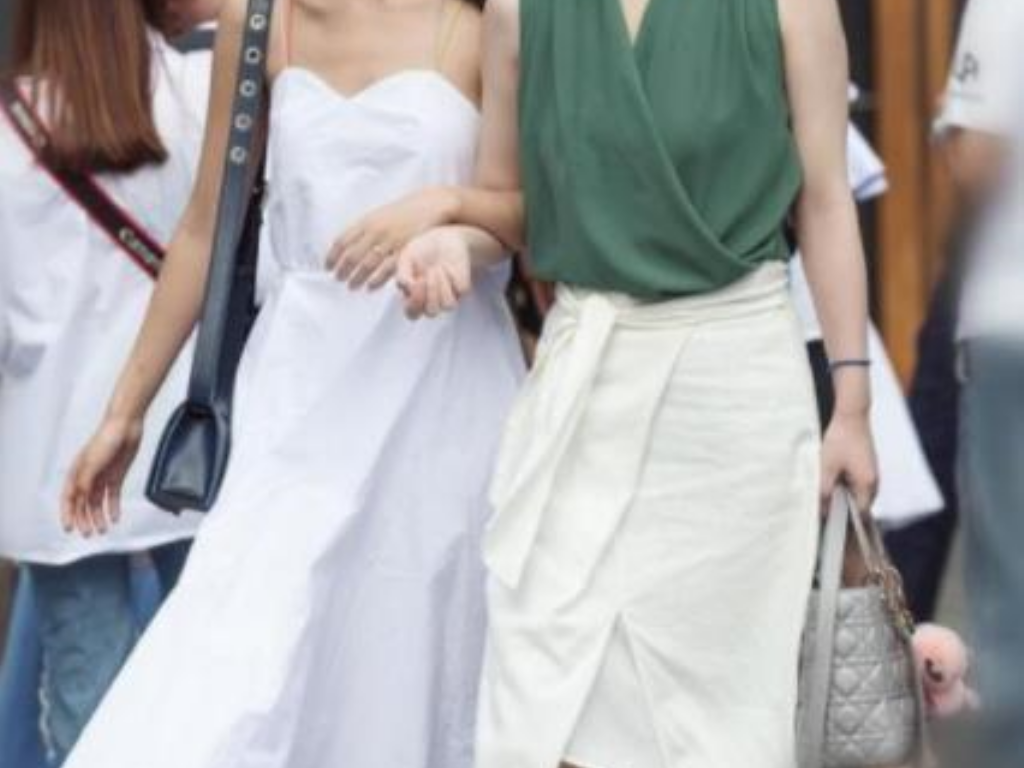 手游热血传奇多少级开经络？(多少人买神威传奇手游的号？)插图