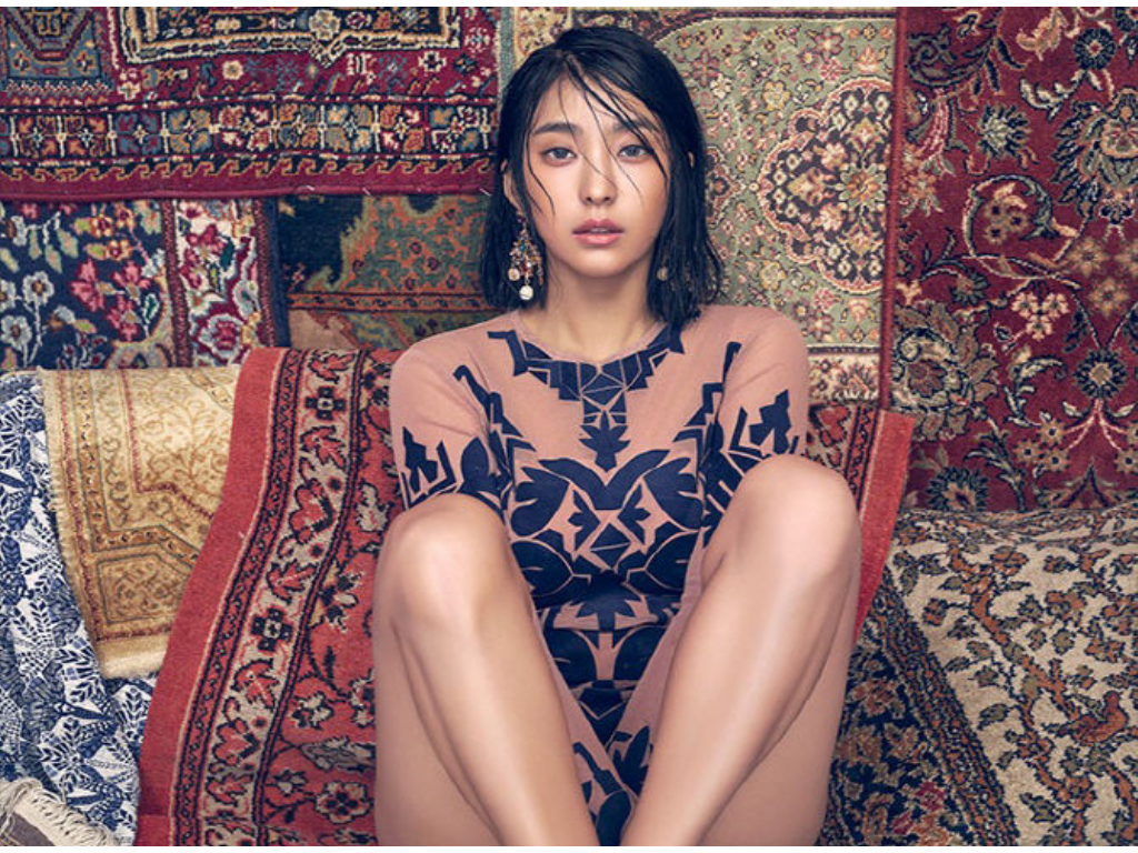 凤凰传奇手游充多少点券？(传奇世界手游有多少服？)插图