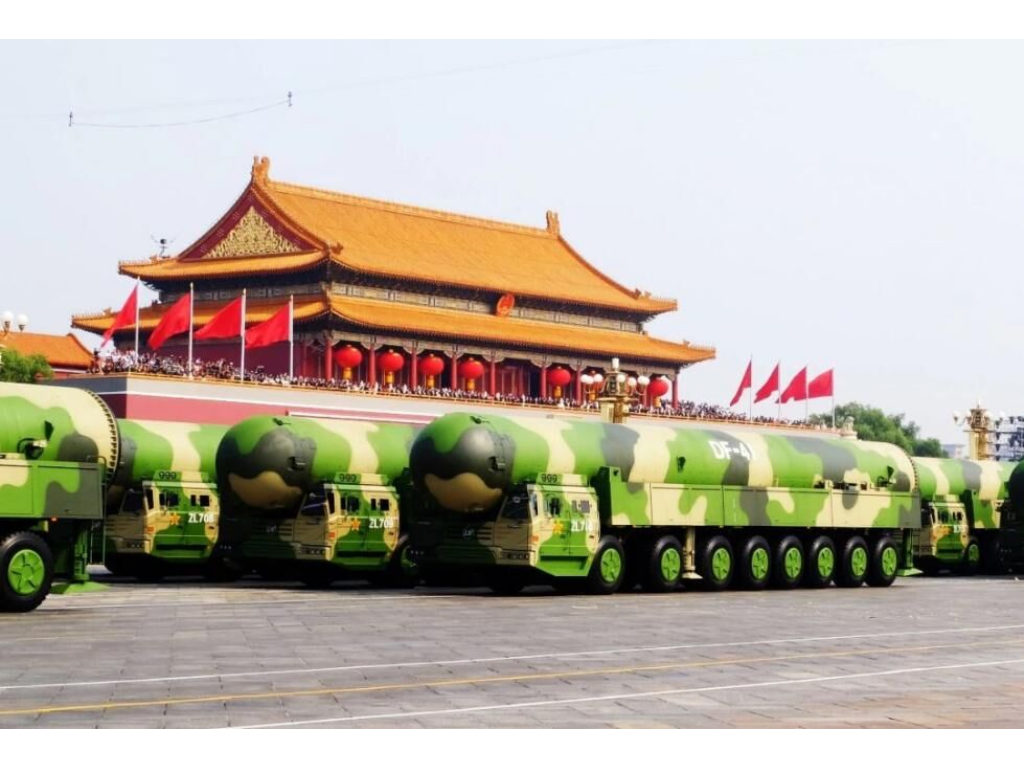 传奇手游挂什么地图好？(传奇战士手游哪个职业好？)插图