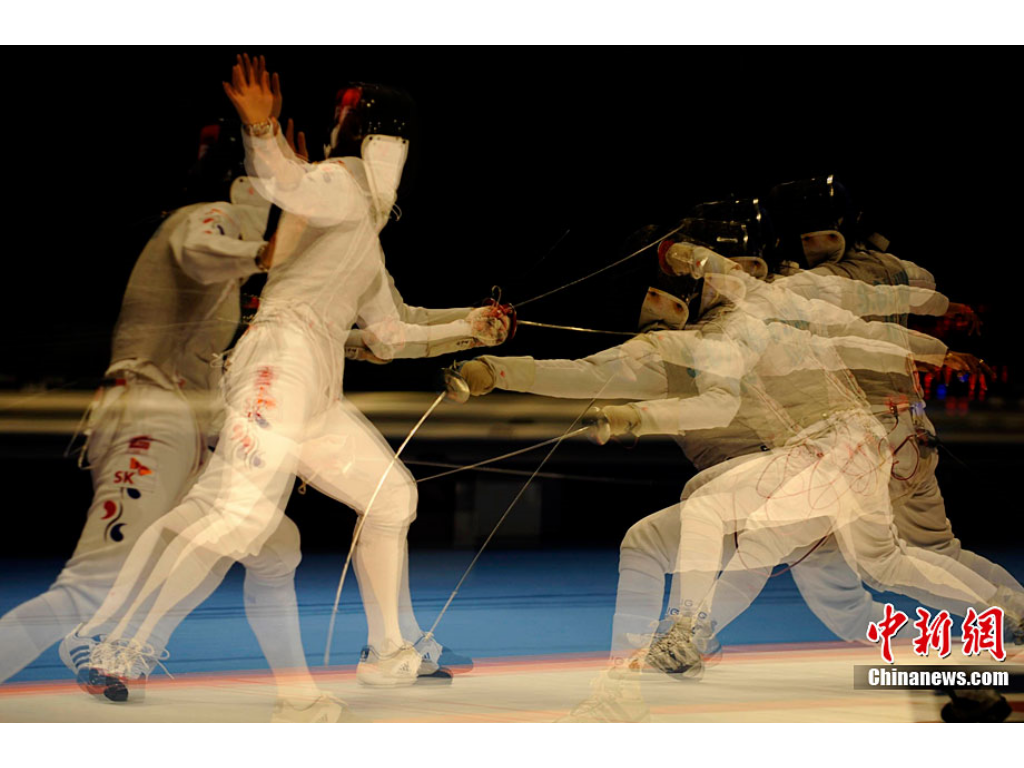 手游烈焰传奇怎么玩？(传奇手游如何窗口化聊天？)插图